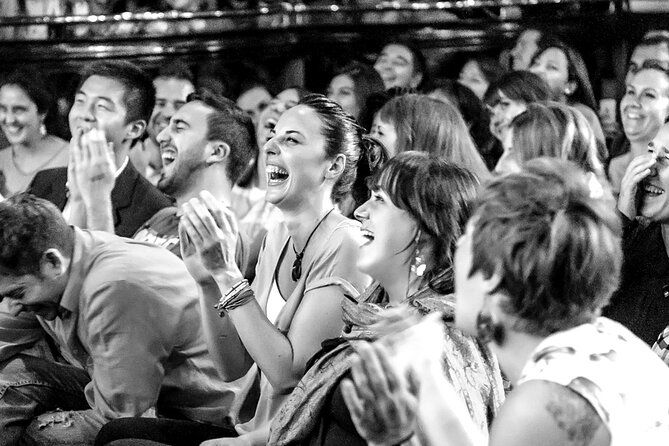 international-stand-up-comedy-showcase-show-dinner-cote-2