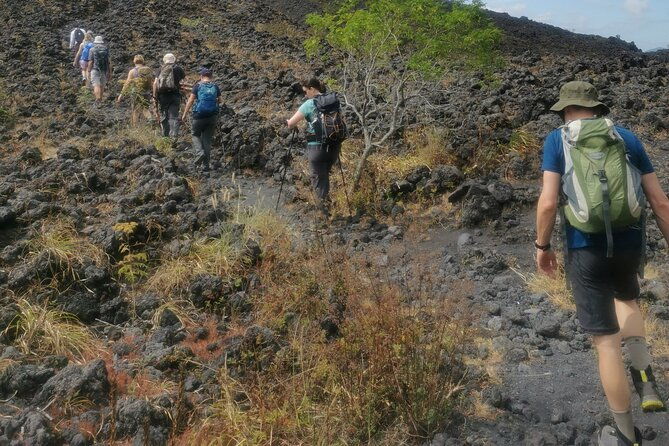 izalco-volcano-hiking-private-tour-lake-coatepeque