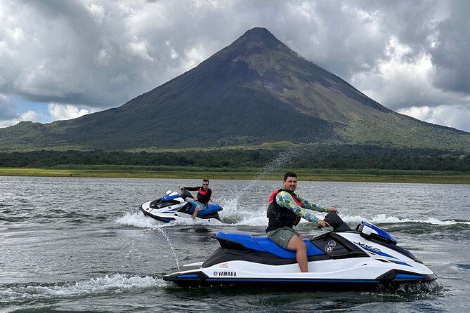 jet-ski-rental-lake-arenal-la-fortuna