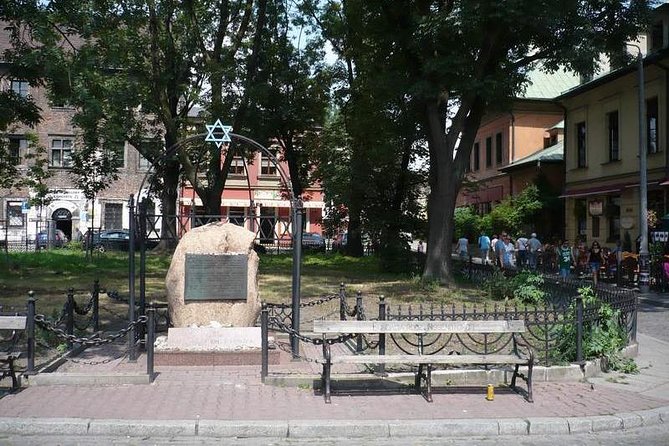jewish-quarter-oskar-schindlers-sites-and-krakow-under-nazi-occupation