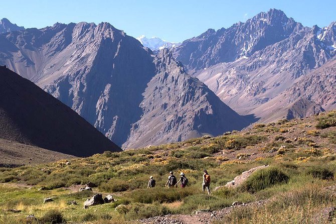 juncal-andean-park-hiking-over-a-glacial-tongue