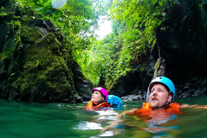 jungle-hike-with-canyoning-and-rappelling-in-drake-bay