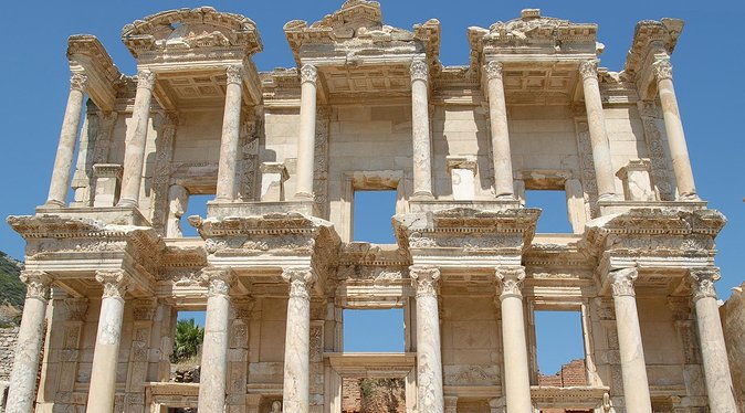 kusadasi-private-shore-excursion-ephesus-and-house-of-mary-4
