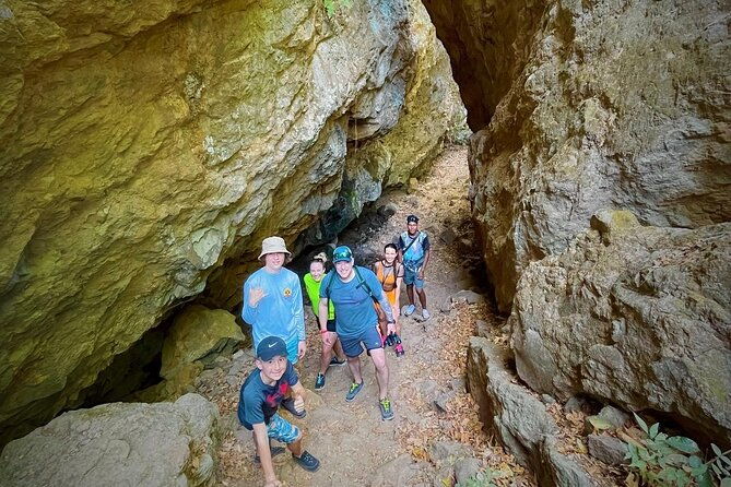 la-leona-waterfall-hike-private-experience