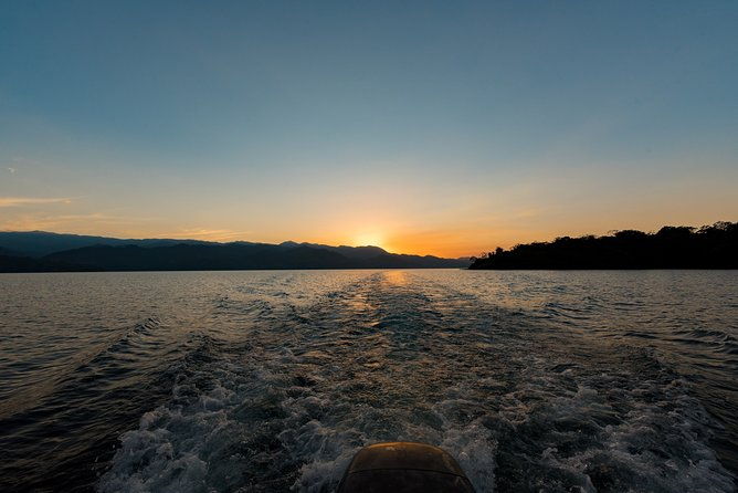 lake-arenal-by-boat-peninsula-trail-national-park