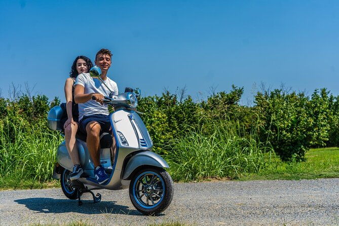 langhe-vespa-electric-tour
