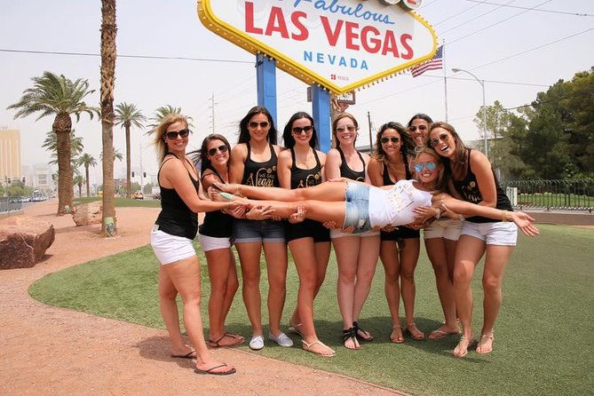las-vegas-photo-tour-by-luxurious-vehicle