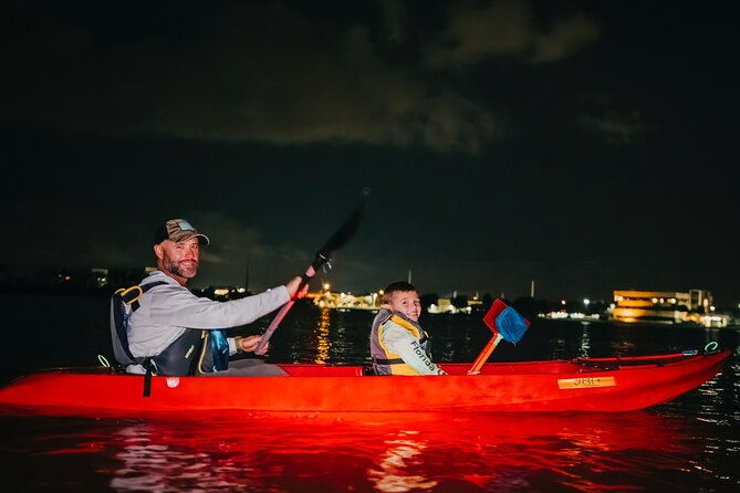 led-bio-comb-jelly-clear-bottom-kayak-or-paddleboard-tour-2