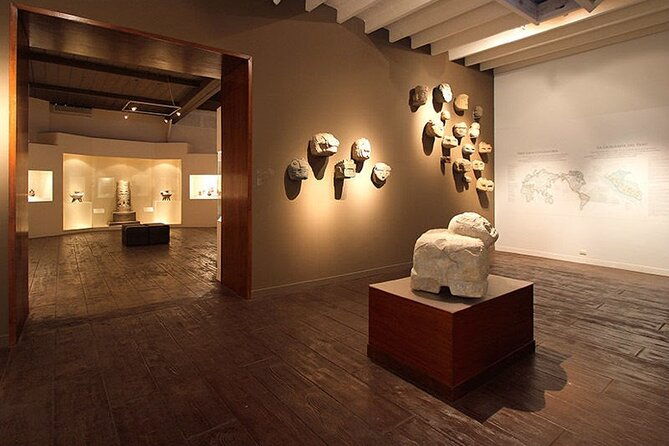 lima-city-walking-tour-local-lunch-larco-museum-tour