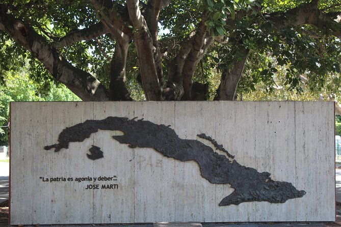 little-havana-walking-tour-for-history-buffs