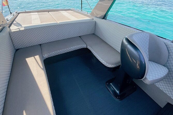 living-the-dream-on-board-of-this-amazing-boat-tullio-abbate-42-4