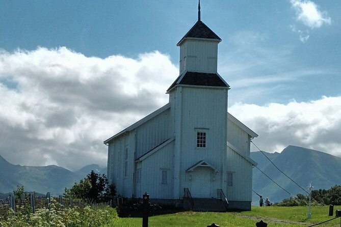 lofoten-vip-private-tour-from-leknes-city-port-4