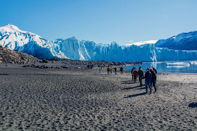 los-glaciares-national-park-blue-safari