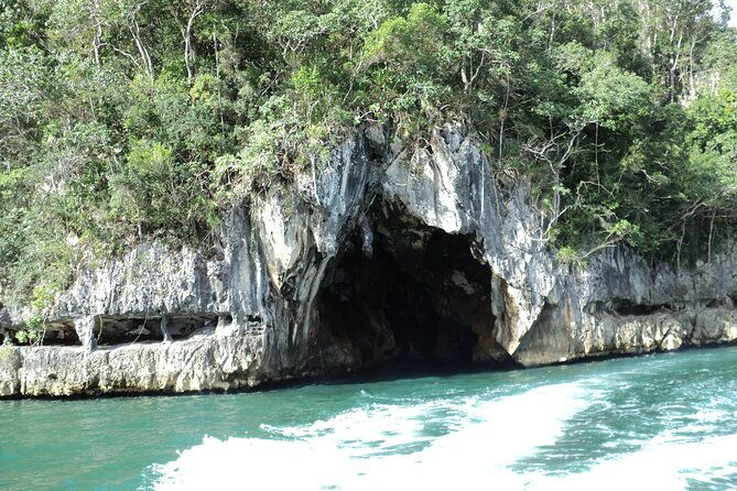 los-haitises-national-park-and-cayo-levantado-island-day-trip-from-samana
