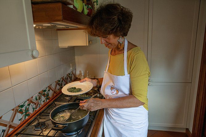 lunch-or-dinner-and-cooking-demo-at-a-local-home-in-trento