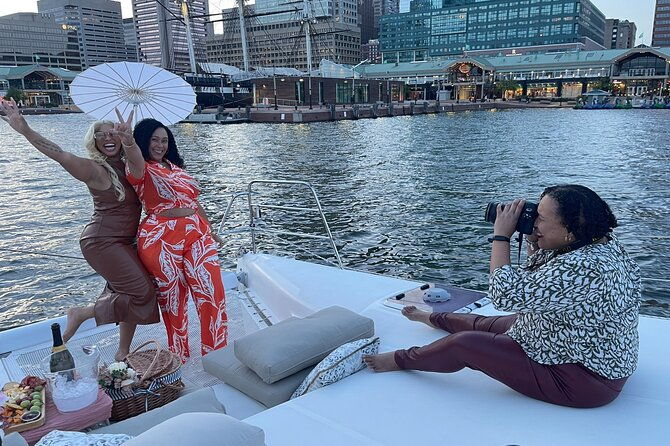 luxury-catamaran-private-tour-baltimore-harbor-2