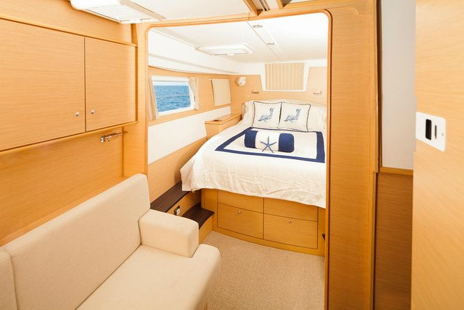 luxury-seafood-cruise-st-lucia-from-castries