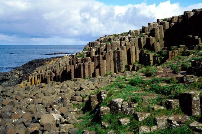 luxury-tours-belfast-full-day-private-hire-tour-for-2-6-people