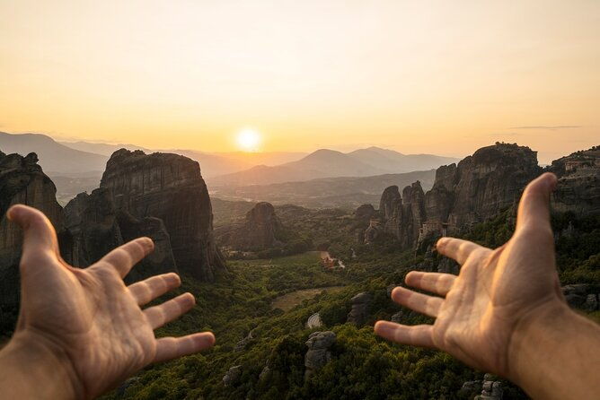 majestic-meteora-private-sunset-tour