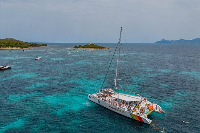 mallorca-catamaran-cruise-with-scenic-views-and-bbq-lunch
