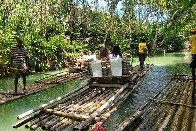 martha-brae-river-bamboo-rafting-private-tour