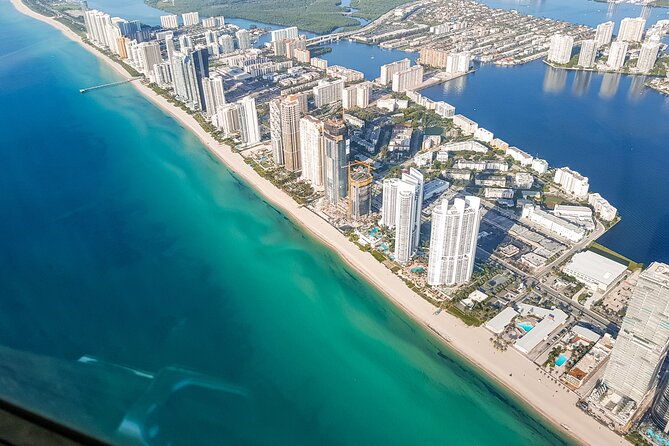 miami-beach-luxury-plane-tour-with-free-champagne