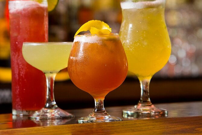miami-sip-sea-cocktail-cruise-sunset-boat-tour-2