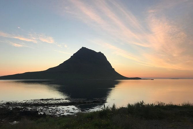 midnight-sun-kayaking-adventure-by-mt-kirkjufell