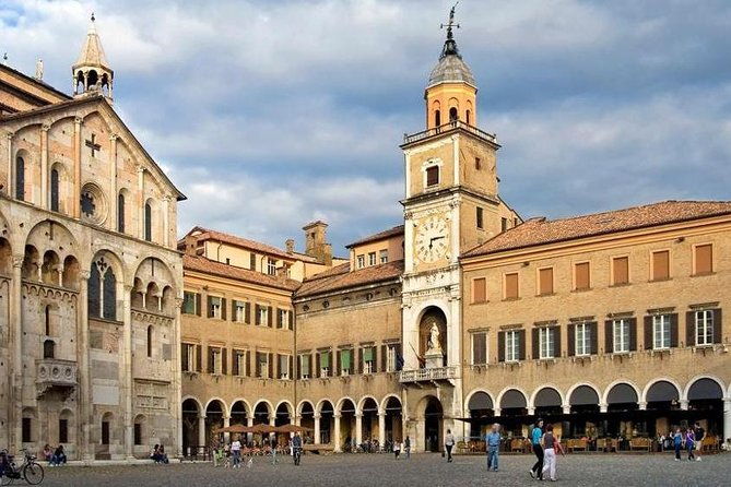 modena-private-walking-tour-2