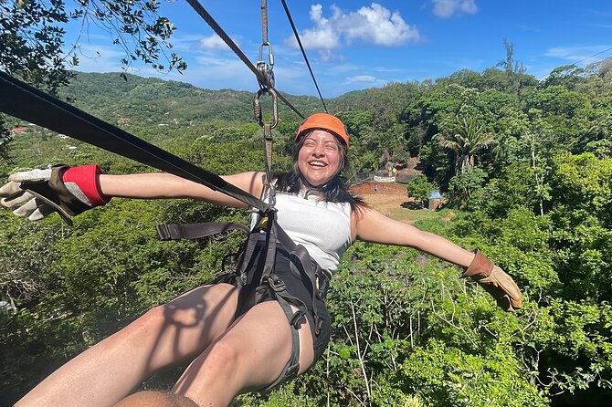monkey-sloth-park-zipline-and-city-tour-in-roatan