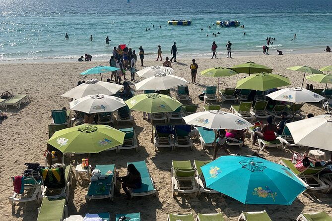 montego-bay-bamboo-rafting-and-hip-strip-private-tour
