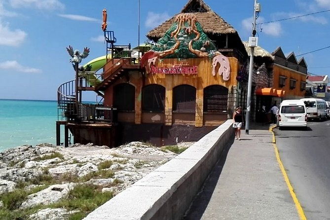 montego-bay-private-shopping-tour-with-hotel-pickup