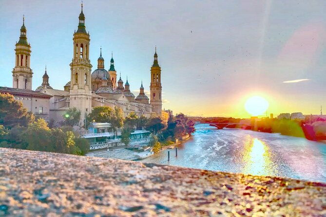 monumental-walking-tour-in-old-town-of-zaragoza