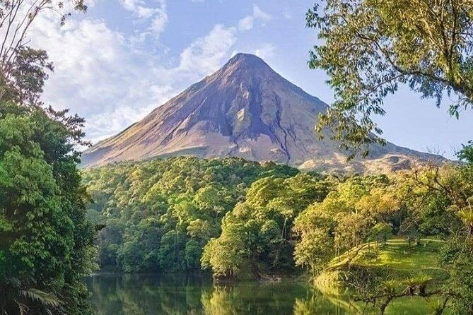 morning-volcano-hike-and-baldi-hotsprings