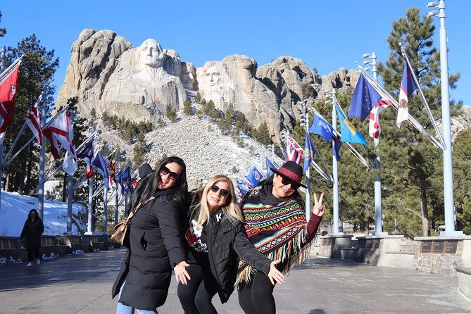 mount-rushmore-quest-custer-crazy-horse-iconic-roads