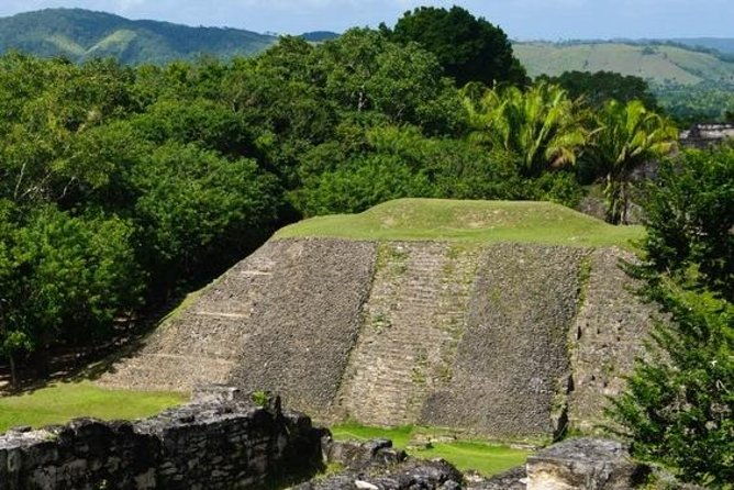 mountain-bike-adventure-to-xunantunich-maya-site-in-belize