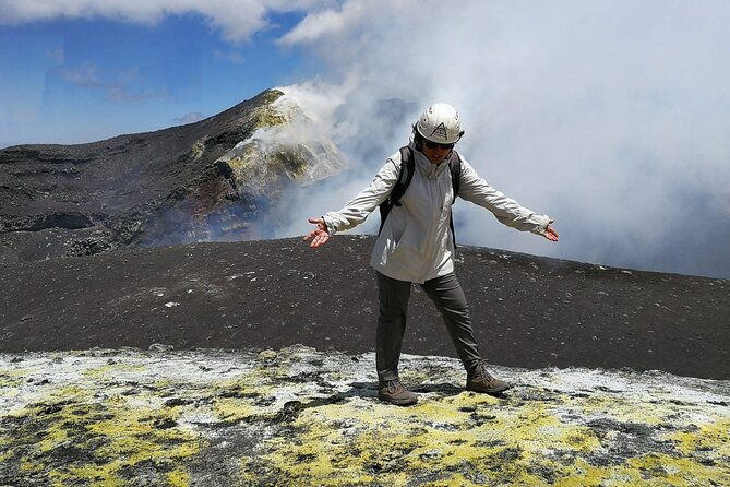 mt-etna-trek-reach-the-highest-peaks-of-the-volcano-tickets-inc-2