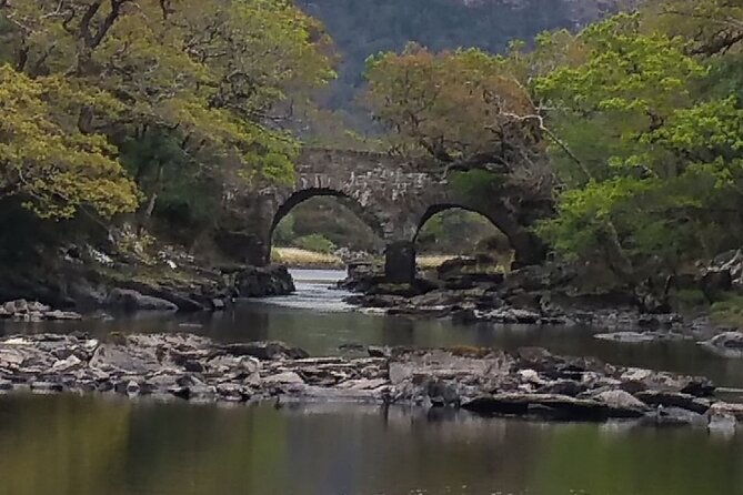 muckross-house-and-gardens-killarney-scenic-tour-minimum-4-people-1-way