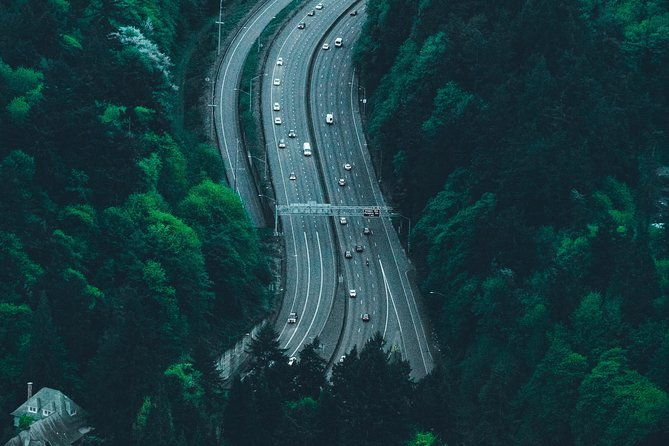 multnomah-falls-portland-premium-air-tour-by-envi-adventures