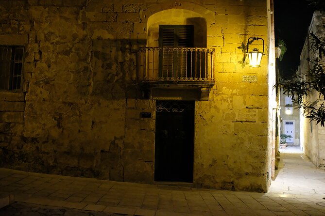 mysteries-and-histories-of-mdina-walking-tour-2