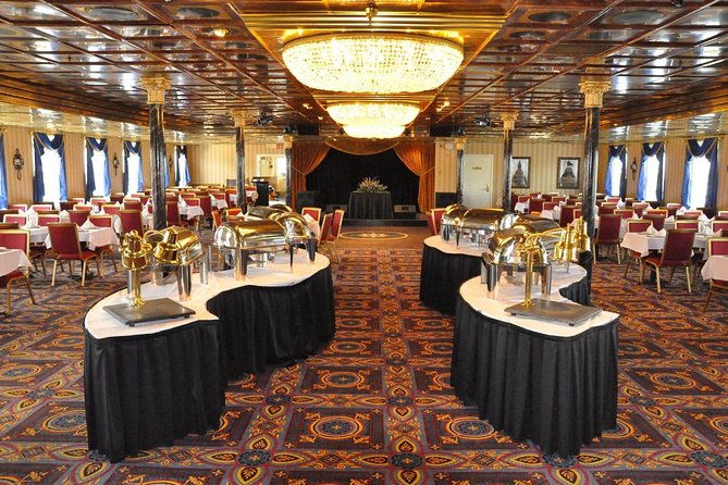 narrated-harbor-luncheon-riverboat-cruise