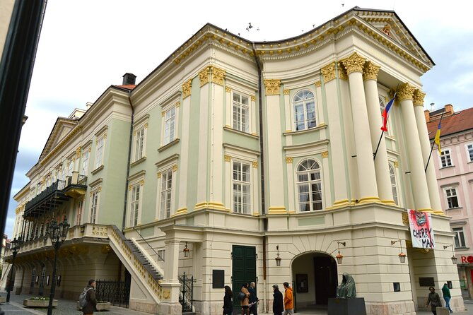 national-museum-ticket-and-online-audio-guide-city-tour-in-prague