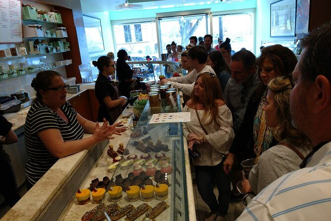 new-orleans-garden-district-food-history-tour-with-local-guide