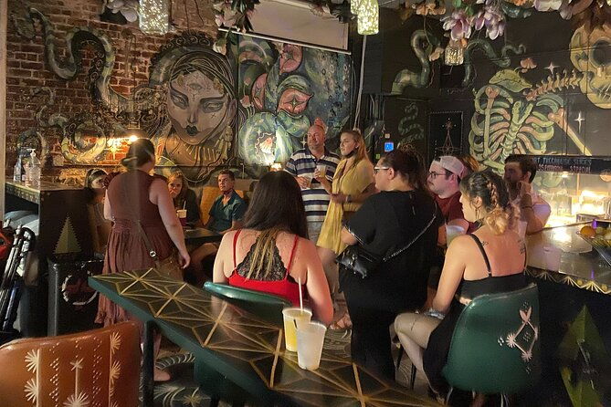 new-orleans-happy-hour-ghost-walking-tour-pub-crawl