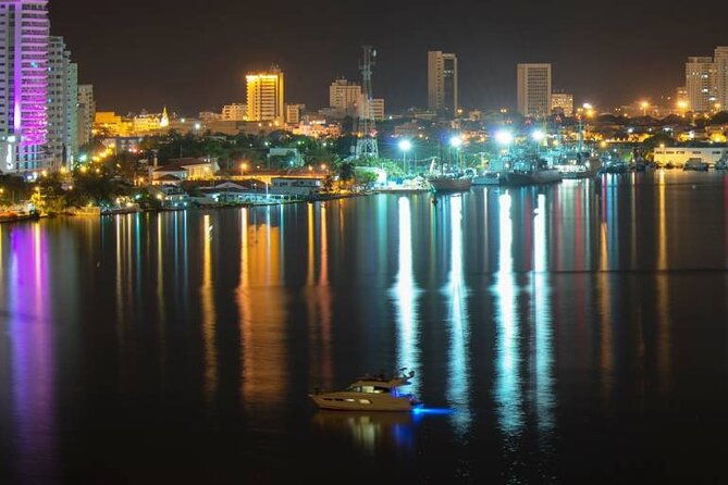 night-boat-rental-in-cartagena-bay