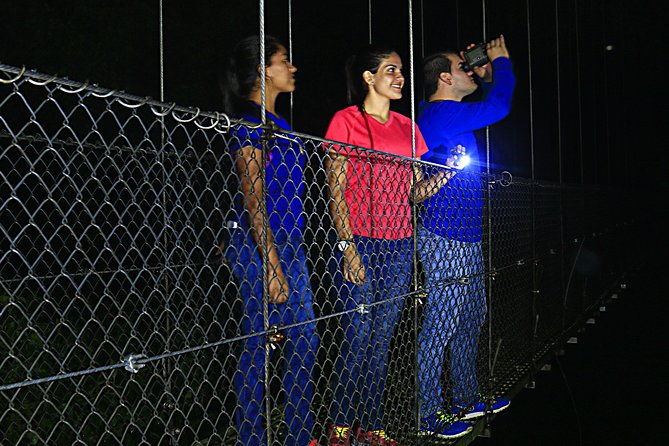 nocturnal-walk-in-the-hanging-bridges