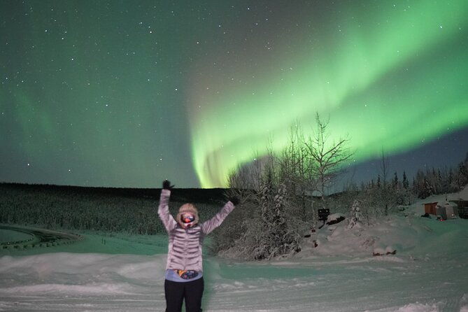 northern-lights-and-aurora-photgraphy-with-warm-geodesic-dome