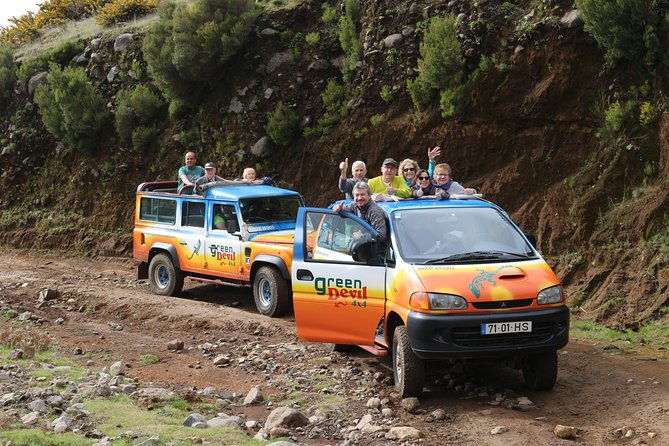 northwest-landscapes-unesco-volcanic-pools-4x4-experience-3
