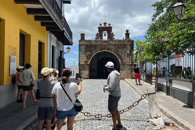 old-san-juan-walking-history-tour-shop-dine-with-transport