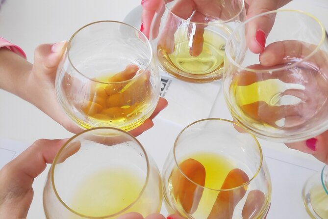 olive-oil-tasting-at-the-mykonian-farm